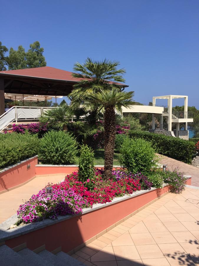 פרוצ'ו Hotel La Perla Del Golfo מראה חיצוני תמונה